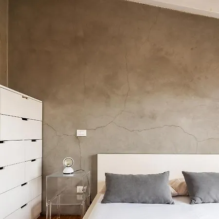 Apartment Irripetibile Open Space Su 2 Piani, Centro Milan